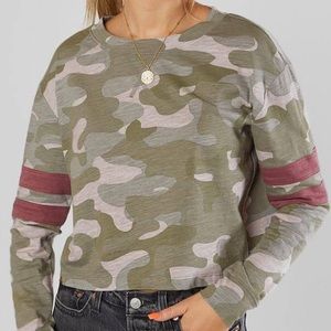 Short camo long sleeve top